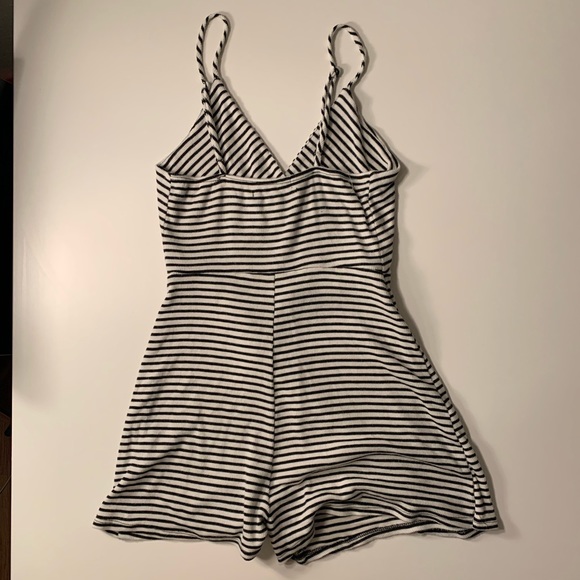 Urban Outfitters Striped Romper - Picture 2 of 3